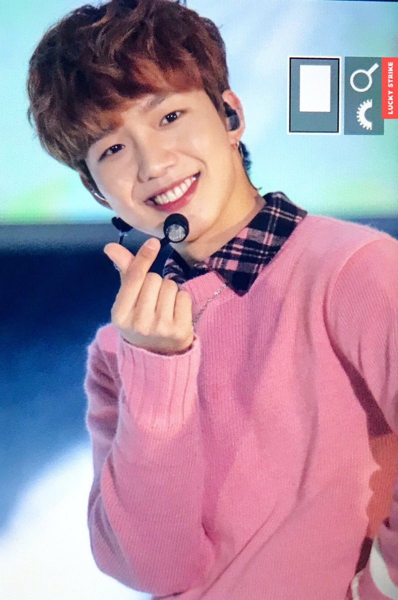luckystrike_ym's tweet photo. 171021 원주 @bnmboysofficial #MXM #임영민
무슨일ㅇㅣ야 💦💦💦💦 얼굴 너무 잘하는데 ㅠㅠㅠㅠㅠㅠ https://t.co/1ZK6A5jIEb