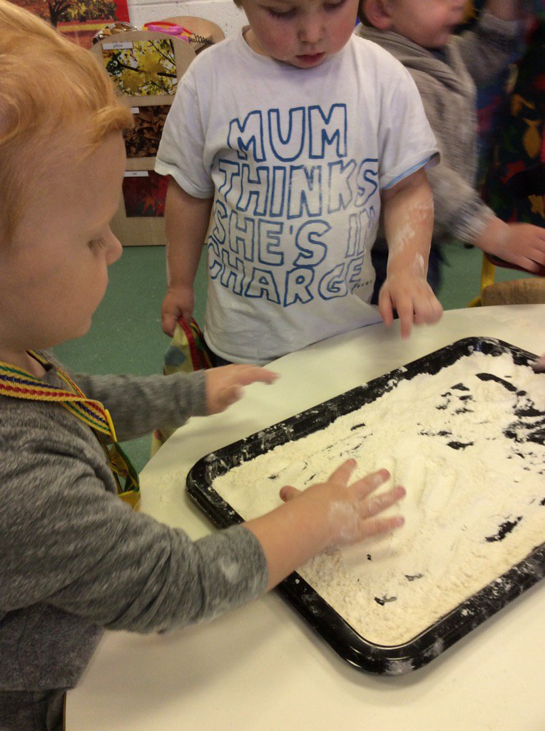 LisaBellamy13's tweet photo. We love mark making in Little Stars @IsherwoodMrs @MrsHughesx @TheDistrictCE https://t.co/ywS5pVnEC6