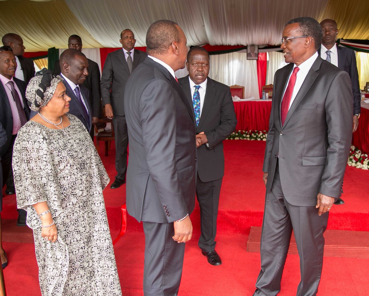 Eng_KGG's tweet photo. Statehouse wanted the two to pull a #WanjigiChallenge but CJ Maraga refused
#MashujaaDay
Lake Nakuru
Uhuru Park
Ezra Chiloba
#GoTVShield https://t.co/L3vYngBiZT