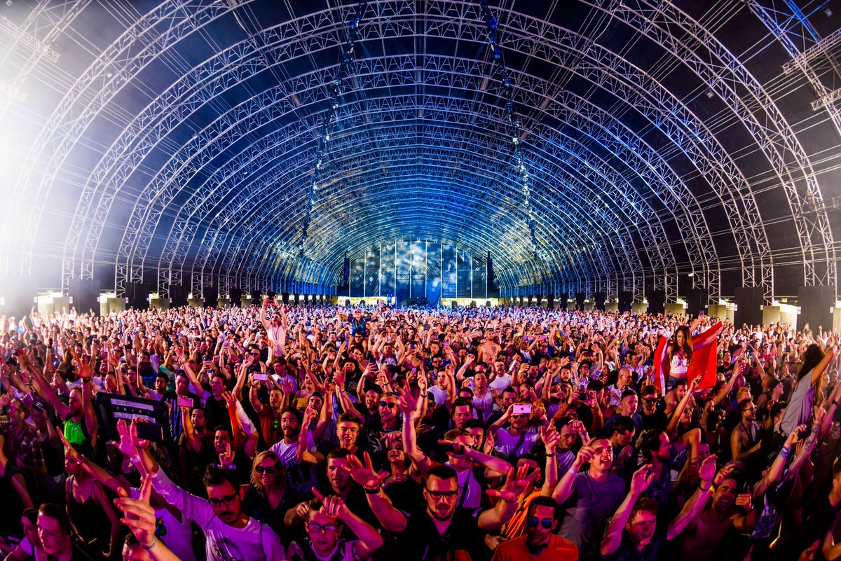 Creamfields's tweet photo. Steel Yard | #Creamfields2016 | #Liverpool2016 | #London2017 | #Creamfields2018 ... Next up #Liverpool2018 ➡ https://t.co/ZqW9vygY9x https://t.co/16EZ32B7FT