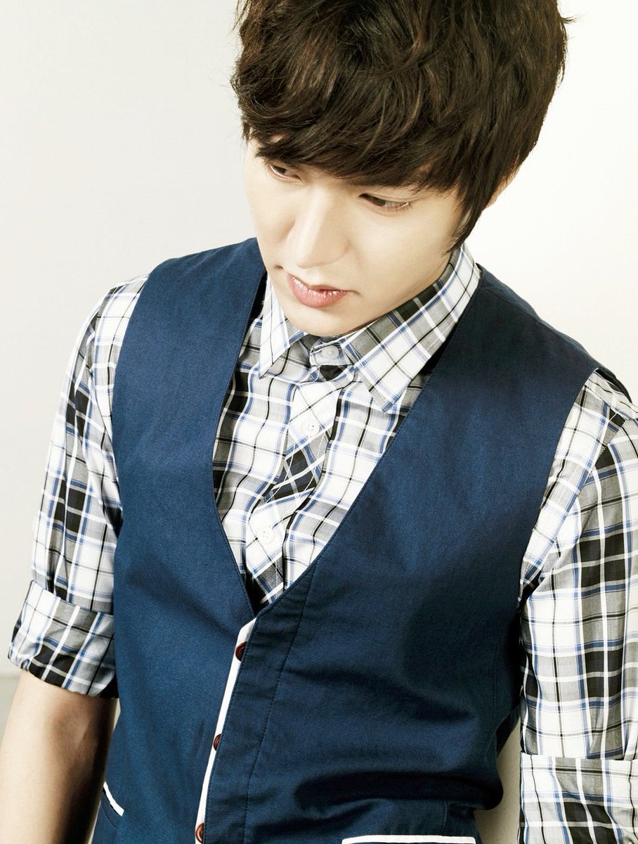 young2536114's tweet photo. 이유가 없는 사랑 Somebody loves somebody for no reason, just curious Just want to see again and missed so mush #이민호 #Leeminho https://t.co/th4TBGI3XP