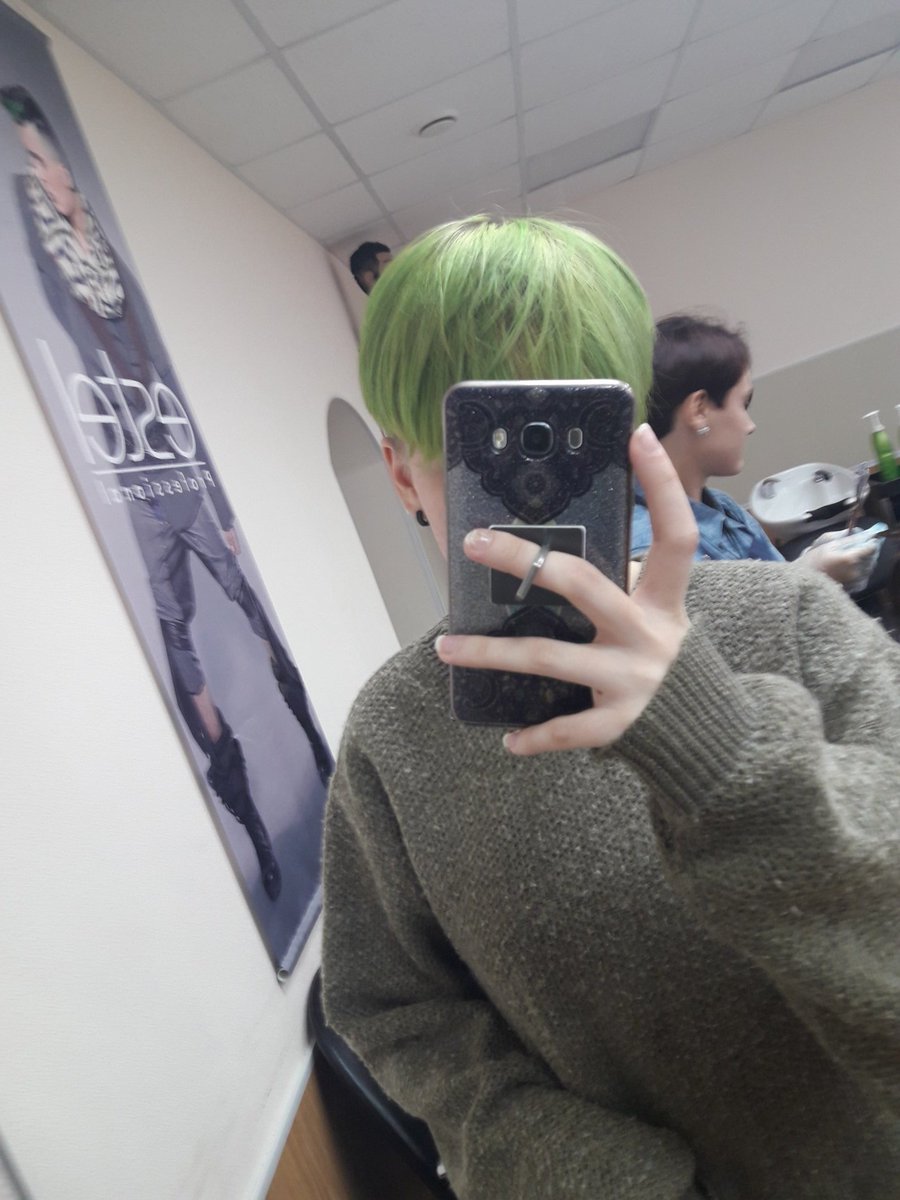 eva9ism's tweet photo. Я ЛИСТИК🍃 https://t.co/iCDZM8Dyjo
