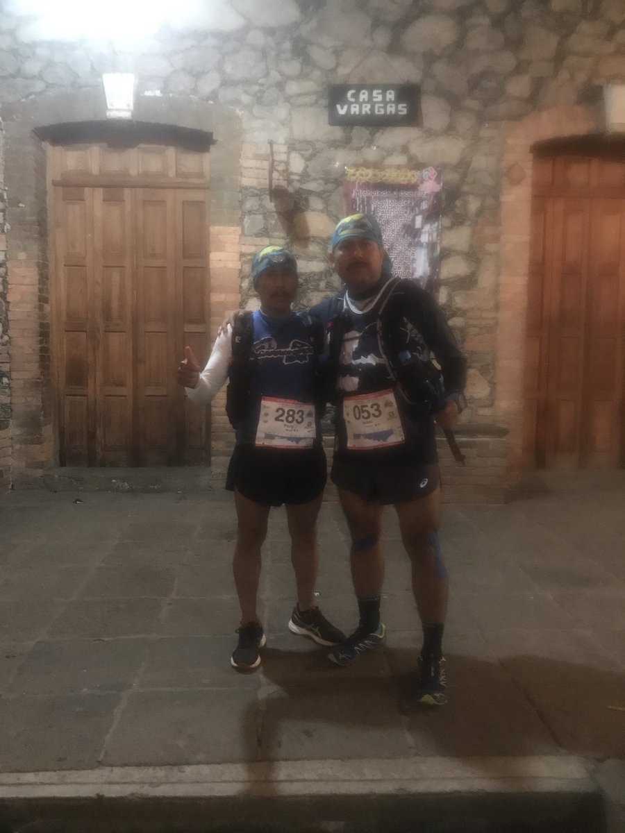 IsaacCruzCano's tweet photo. Por iniciar un reto con #carroñerosSAE 100k #UTMX2017 Huasca de Hidalgo #trailrunning #oaxaca @Territorioscore @SalomonMex https://t.co/t3j2zDuc3j