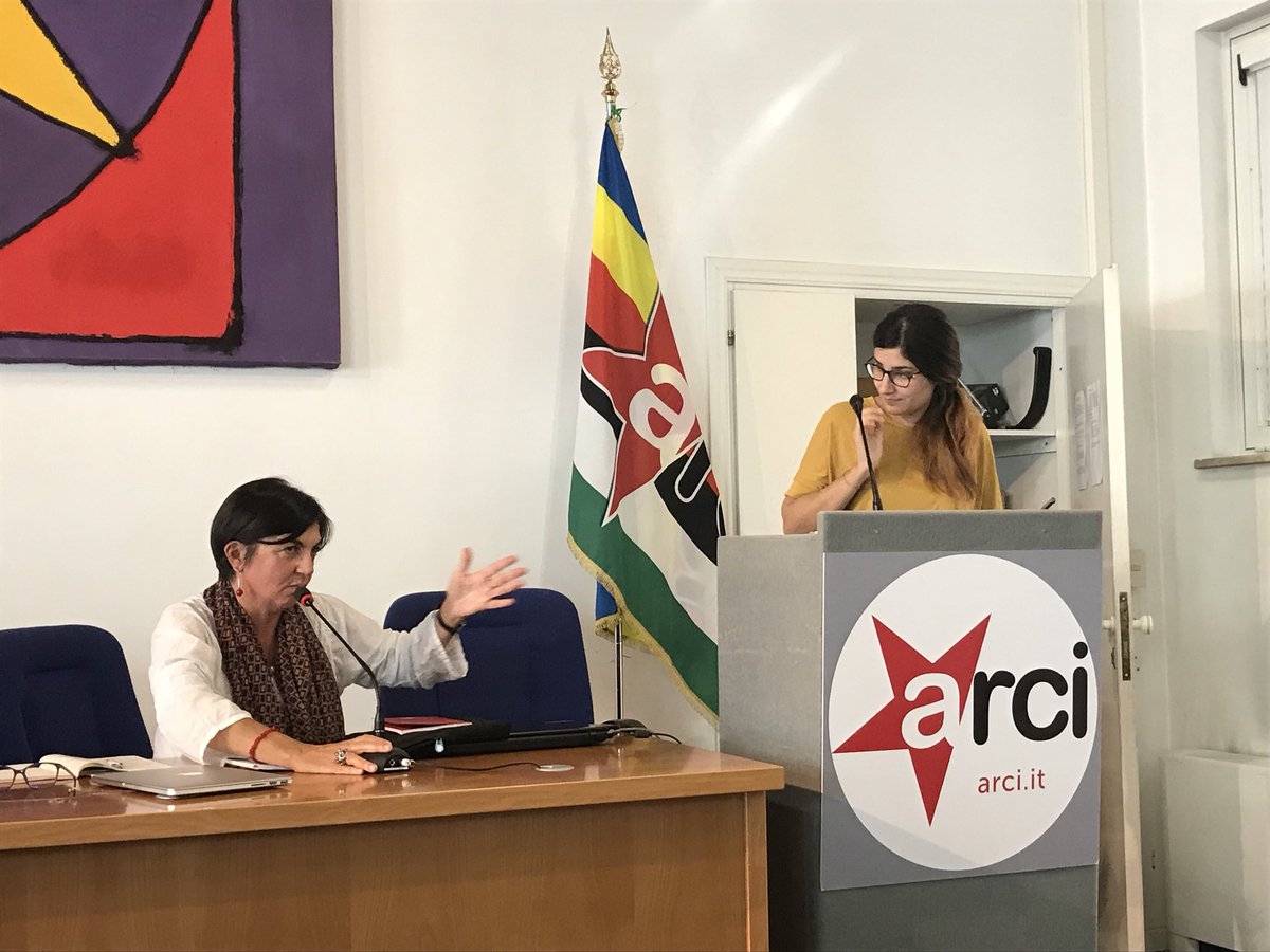 signor_g's tweet photo. Francesca Chiavacci e Martina Carpani presentano il Protocollo d’intesa @ArciNazionale - @reteconoscenza 
#61dinoi @cescachi @MartinaCarpani https://t.co/ci9cAsec8S
