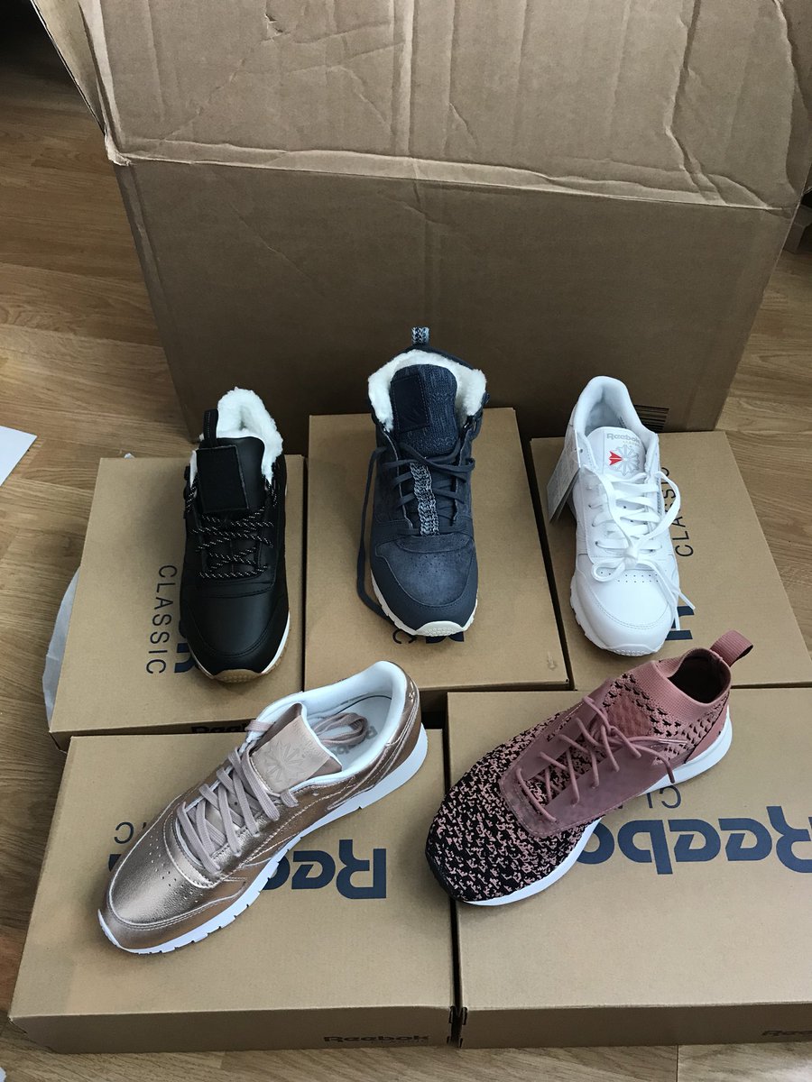 MelikaZakaria's tweet photo. Startar dagen med 5 par nya skor från Reebok #sponsrad https://t.co/5Mu1PRf0yh