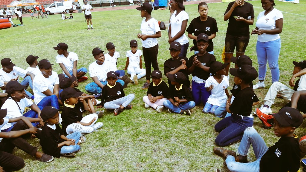 K_CreativeSelf's tweet image. Fountain of Love 
#ConquerGames2017 
These Kids are showing us Flames😂😂