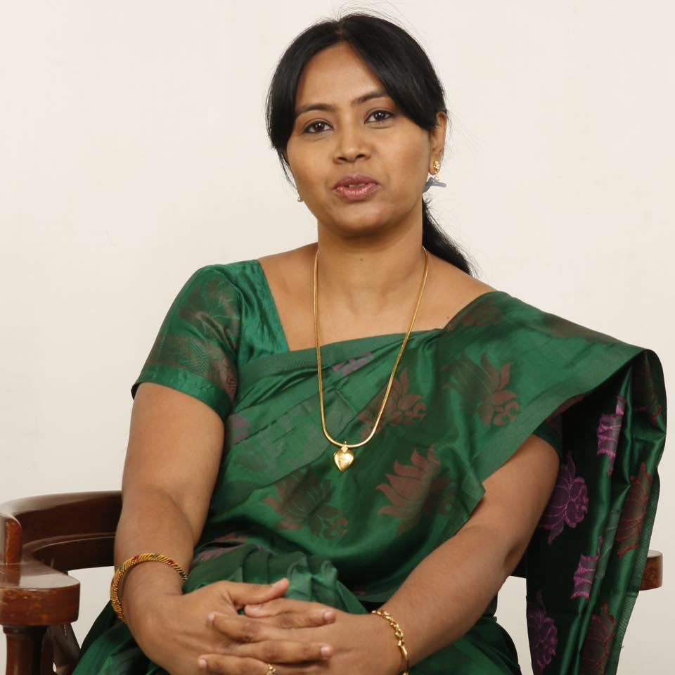 vikatan's tweet photo. ’உங்களுடன் பயணிப்பது கடினம்’ - பா.ஜ.க-விலிருந்து விலகிய மகளிரணிச் செயலாளர் 
#BJP 

https://t.co/MXPsMe1bHh https://t.co/7rQJFpFGSB