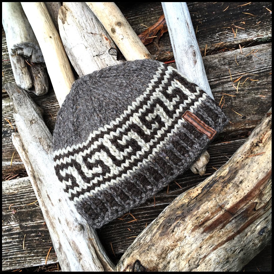 handmadecanada1's tweet photo. New!!! – Chunky Knit Hats https://t.co/9w31tCZJQJ https://t.co/KYzb8ZupbQ