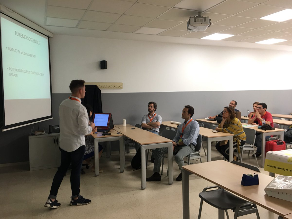 TeamSocialdoor's tweet photo. Iberiland una #idea para llevarte un sabor único de vuelta a casa #HackathonTurismo @unisevilla @ftfsevilla #Sevilla #TurismoSostenible https://t.co/xwyUsN5uNh