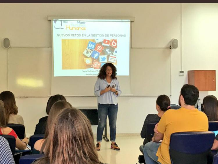 MASTER RRHH UMA (@rrhh_master_uma) on Twitter photo Disfrutando con <a href="/sonia_rmuriel/">Sonia R Muriel</a> en la sesión inaugural de VIII <a href="/RRHH_MASTER_UMA/">MASTER RRHH UMA</a>, junto a 28 ilusiones compartidas <a href="/ConTalentoRRHH/">ConTalento</a> Disfrutando con <a href="/sonia_rmuriel/">Sonia R Muriel</a> en la sesión inaugural de VIII <a href="/RRHH_MASTER_UMA/">MASTER RRHH UMA</a>, junto a 28 ilusiones compartidas <a href="/ConTalentoRRHH/">ConTalento</a>