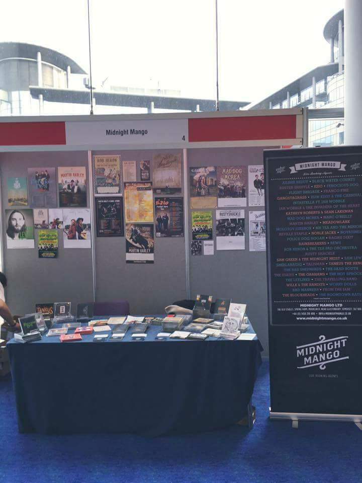 MidnightMango's tweet photo. Pip and Ethan are at the @englishfolkexpo today.
Come and say hello if you are about!
#efex17 https://t.co/uOgjQdc0Sz