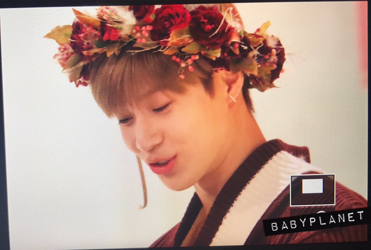 _babyplanet's tweet photo. 171021 태민 잠실 사인회 🌸2
#TAEMIN #태민 https://t.co/T887AQbDwt