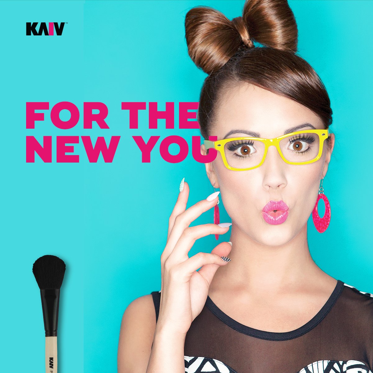 kaivindia's tweet photo. Choose Kaiv, look stylish! #KaivEssentials #MakeupBrushes https://t.co/KfdhJqQOQM