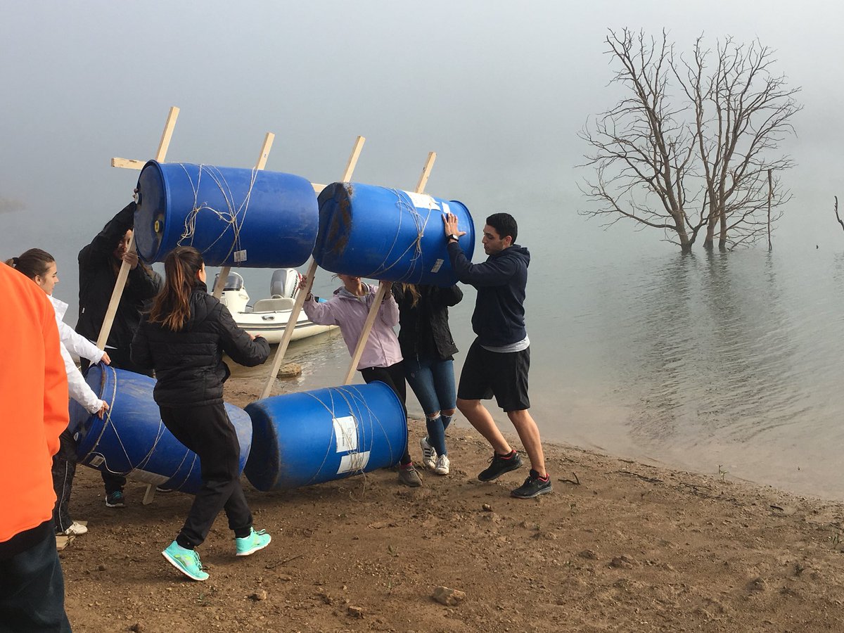 marcfsola's tweet photo. #outdoorlearning #buildingaboat #leadership #masteruniversity #englishteachers @BlanquernaFPCEE @Lapica1993 @ https://t.co/TYxSuoH3FL