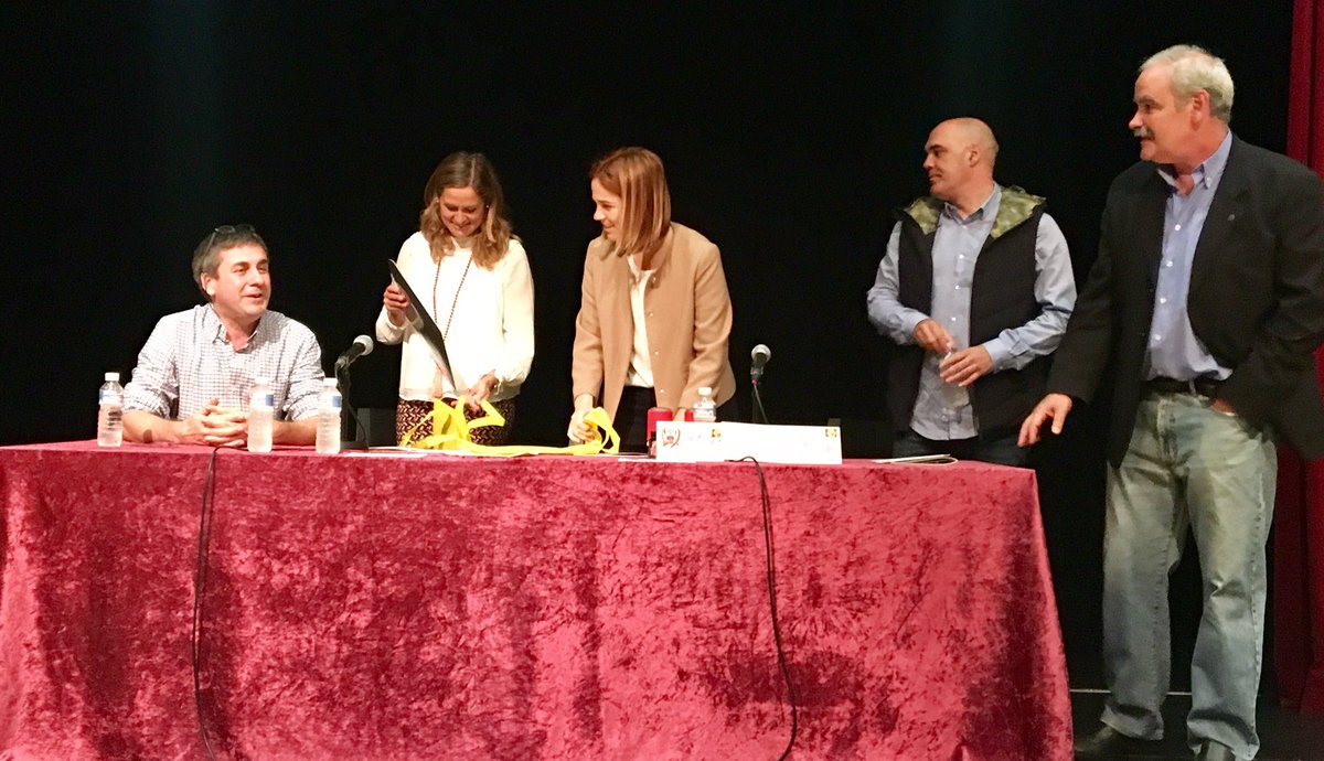 BarakaldoCF's tweet photo. Presentación del Sello y Matasello, con motivo de nuestro centenario !! https://t.co/7rj1geDSoa