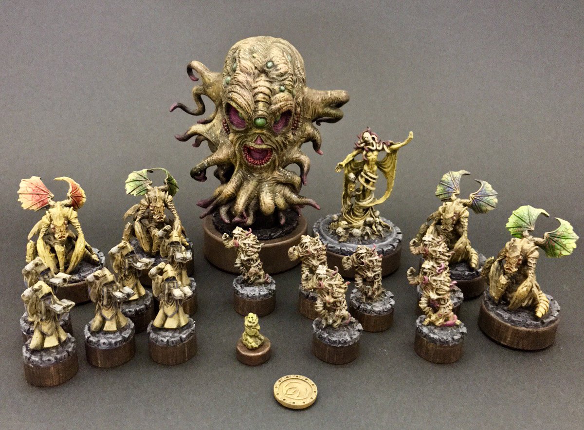 アインプロージット Einprosit 黄の印 陣営 ハスターと黄衣の王を中心にビヤーキーやアンデッドで構成されている陣営です