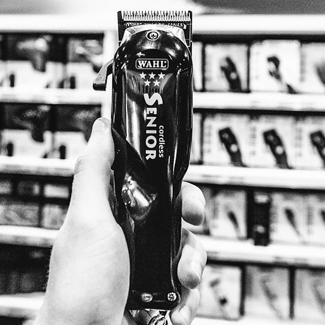 BarberStyle's tweet image. did you get yours?
#cutwithpride #barberstyle #wahl #wahlclippers #cordlesssenior