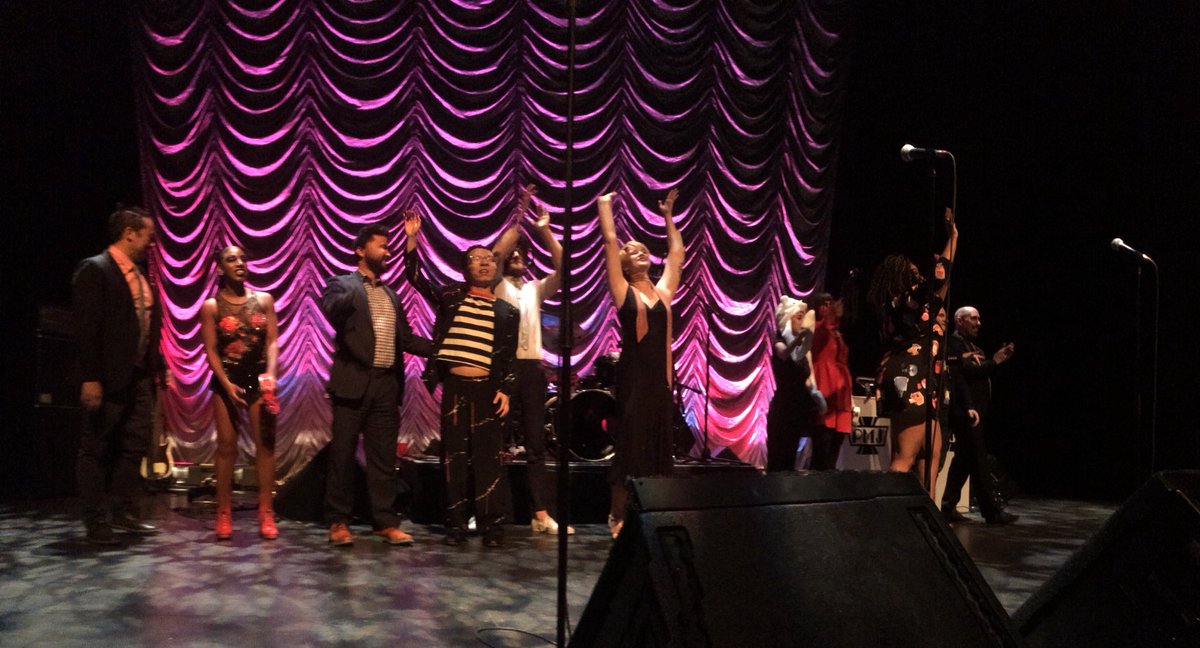 ChiefJeffTucker's tweet photo. #pmjtour #pmjlive Great Show in Anchorage 👍😁 https://t.co/ibsuurmzKK