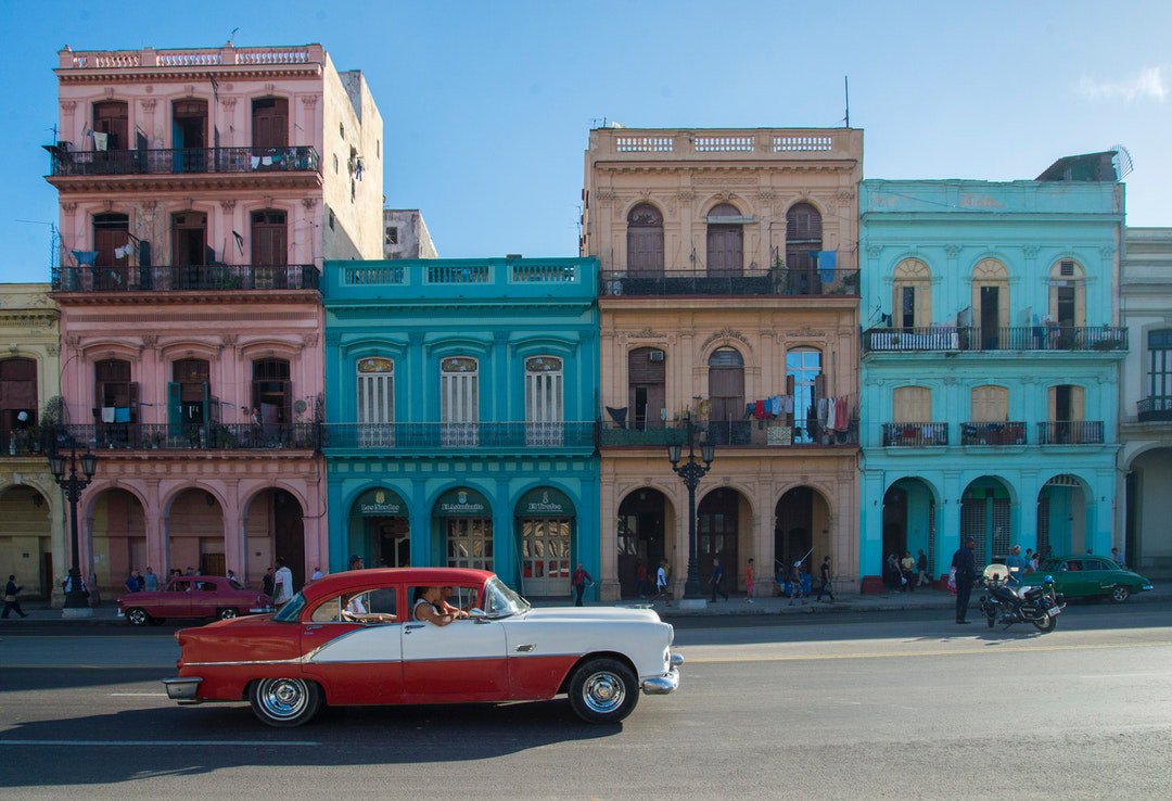 Love everything about this photo! Photo By Pedro Lastra | Unsplash 
 #museumsquartier #museumsatwa #museumshop #museumsiam #museumsan