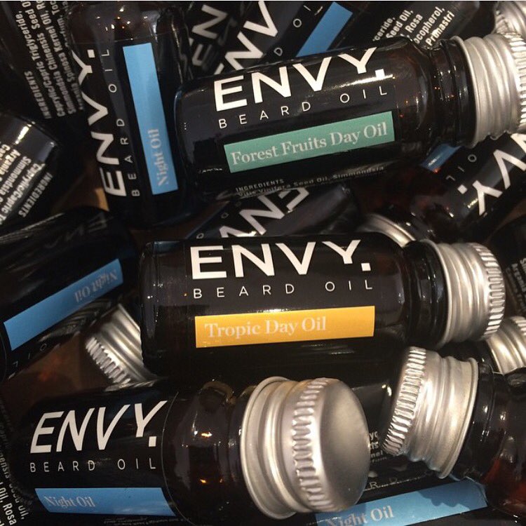 ENVYBEARDS tweet media