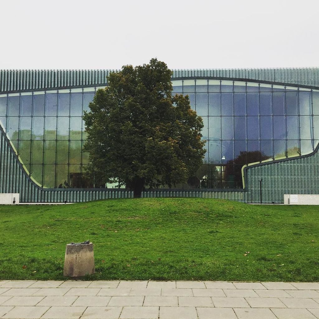 MariaMatloub's tweet photo. #achitecture #museum #hellowarsaw https://t.co/0nLTjvcEsM https://t.co/3BZyWTcTiw