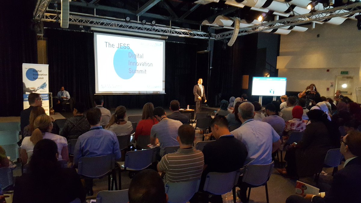JESS_Secondary's tweet photo. The @JESS_Summit goes live! Top educators from around the world sharing ideas for #IT in #education #JESSsummit #JESScreativity https://t.co/mzjvWcBCTV