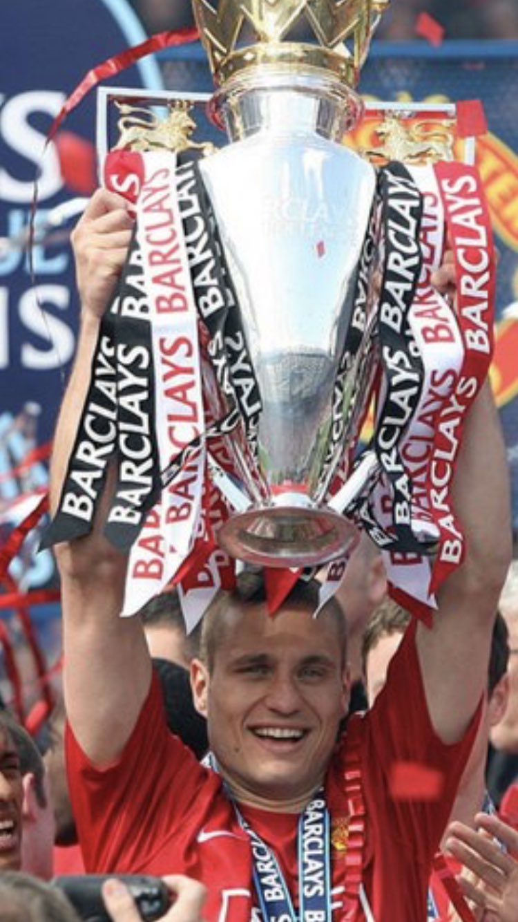 He comes from Serbia

He ll fuckin murder ya

Happy birthday Nemanja Vidic 