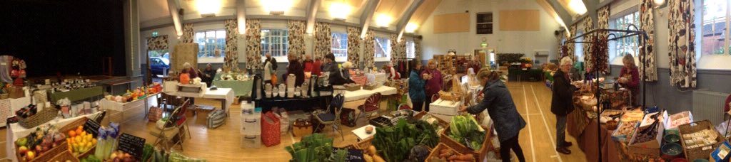 grocer_on_green's tweet photo. Lovely morning to do #Thedouble #Topsham #Communitymarket #Matthewshall 8-1 #Magdalenroad #Exeter 9-4 https://t.co/TNiH2v4Rp8
