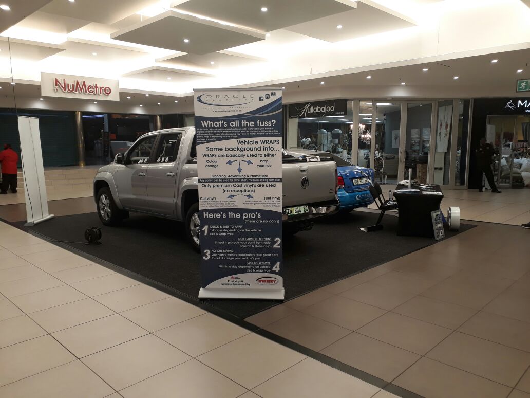 OracleGraphics's tweet photo. Our live car wrap just started, join us #carwrap #livewrap #carsignage #graphicdesign #oraclegraphics #tavcorvw #walmerparkshoppingcentre https://t.co/9PjGiZWKgD
