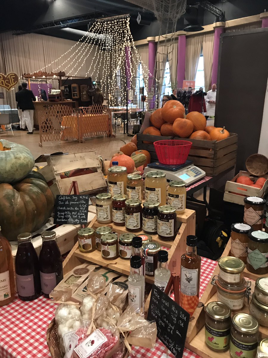 FloBoo75's tweet photo. Le salon de l'alimentation pour enfants, #Bon c'est maintenant ! On vous attend nombreux @Olivier_Chaput @AudreyAnidjar  🍆🥕🍐🥒🍎#Villejuif https://t.co/j00mFWsMsS