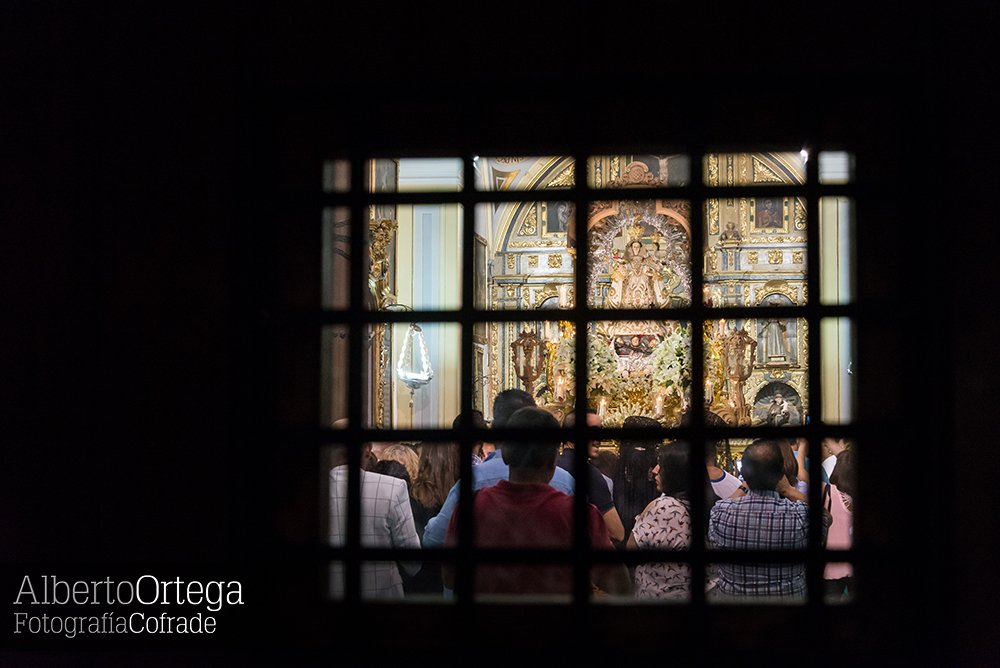 Subida de la Virgen de la Cabeza (Churriana de la Vega):
aortegafoto.es/verGaleria.php… <a href="/Virgen_Cabeza/">Virgen de la Cabeza</a>