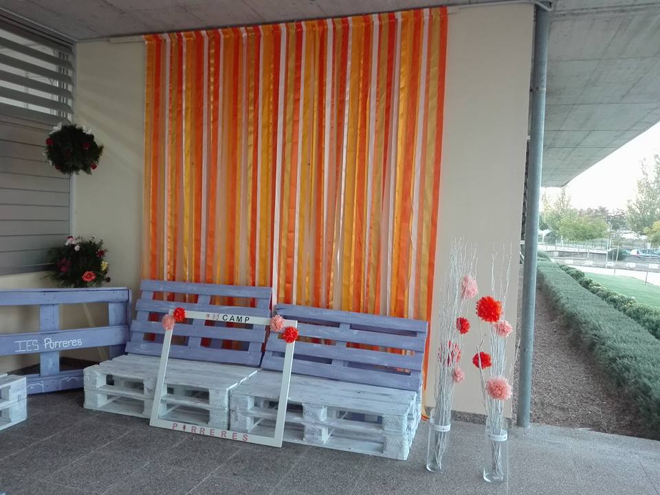 Tianet24's tweet photo. A l'Edcamp Porreres tenim un photocool per a recordar aquesta gran jornada! Molt bona organització! #edcamporreres #granparticipació https://t.co/WR2p26AEko