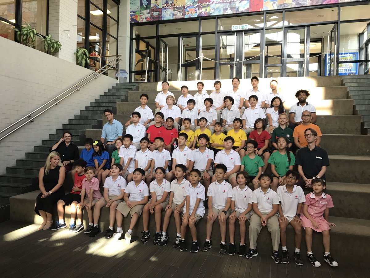 makkyfung's tweet photo. #cdnisprojectinnovate #cdnisls #cdnisblueprintclub photo taking. Look how much we have grown from last year with many more girls too. Thx to @DarrellSharpHK @alytree @vvnfung @Roel_Roberts @lovenguin, Tim, Bede and many other teacher makers. https://t.co/RJqgylyMrr