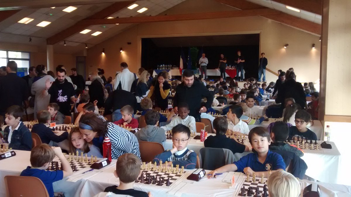 EcDesLions's tweet photo. Championnat du Comité Rhône et Métropole de Lyon des Échecs jeunes c'est parti ! @ffechecs https://t.co/WmtAUKTcqk