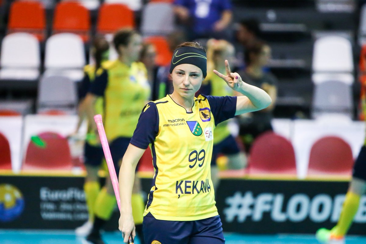 LFS_floorball's tweet photo. '@Kekavas_damas #iffefc2017 noslēdz ar uzvaru pār Spānijas "CDE El Valle" (3:2) un 5.vietu #florbols #floorball https://t.co/8Y5vdln6IY