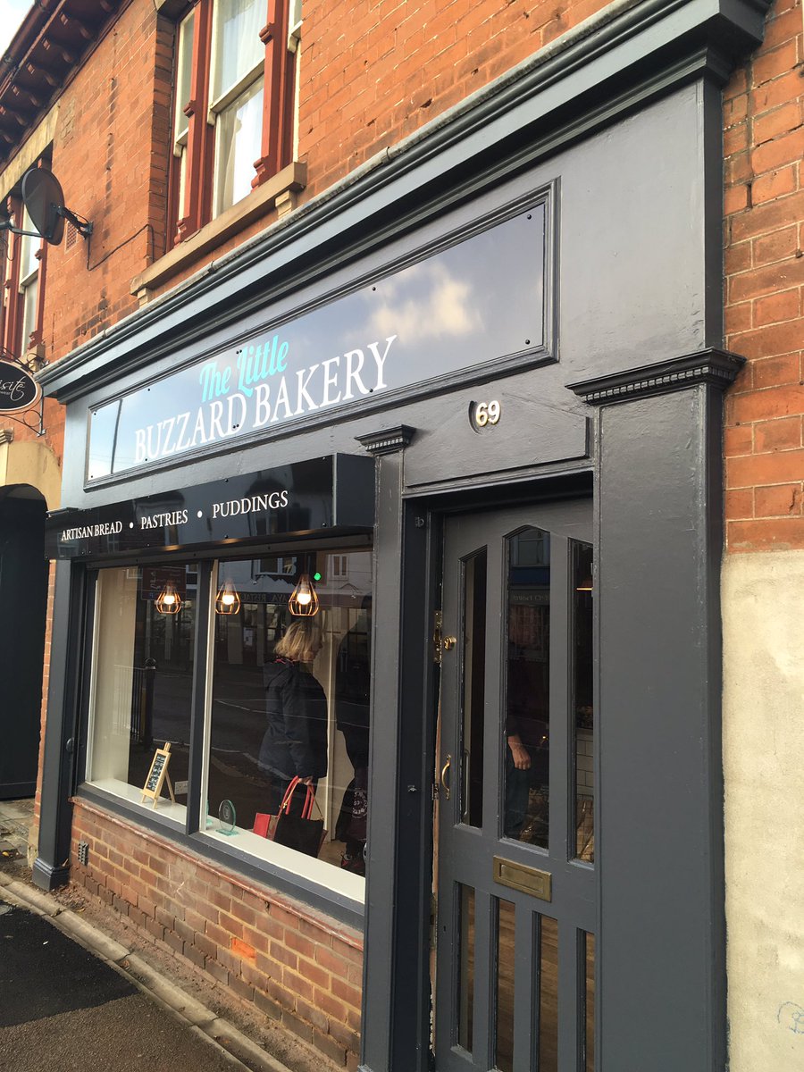 Emmann2's tweet image. Back in the twitter game! @buzzardbakery Major recommendation. Get down early as they sell out fast!!! #makingthebuzzbetter