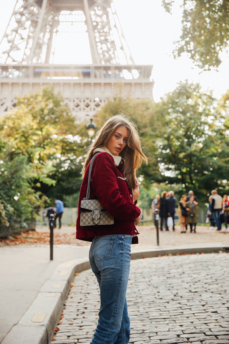 By my fav streetstyle photographer <a href="/ModelsJam/">Pier Models Jam</a> 🌼🌻🌼