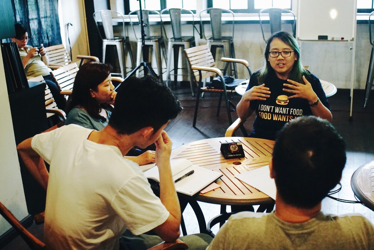 cabiharusdrejam's tweet photo. Writerd workshop - Discover The Writer In You by Gina Yap Lai Yoong #JBWRF #JBIFC https://t.co/StaKevSiFN
