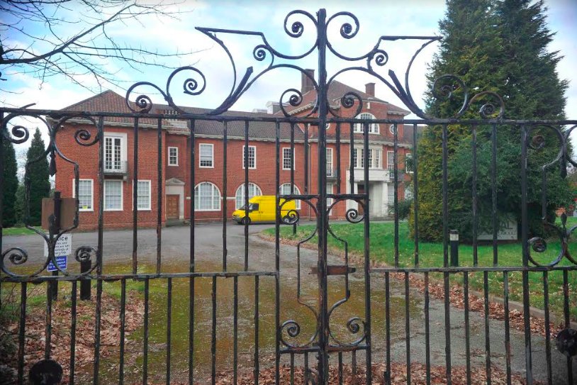 New Church of Scientology opens in Birmingham today itv.com/news/central/2…