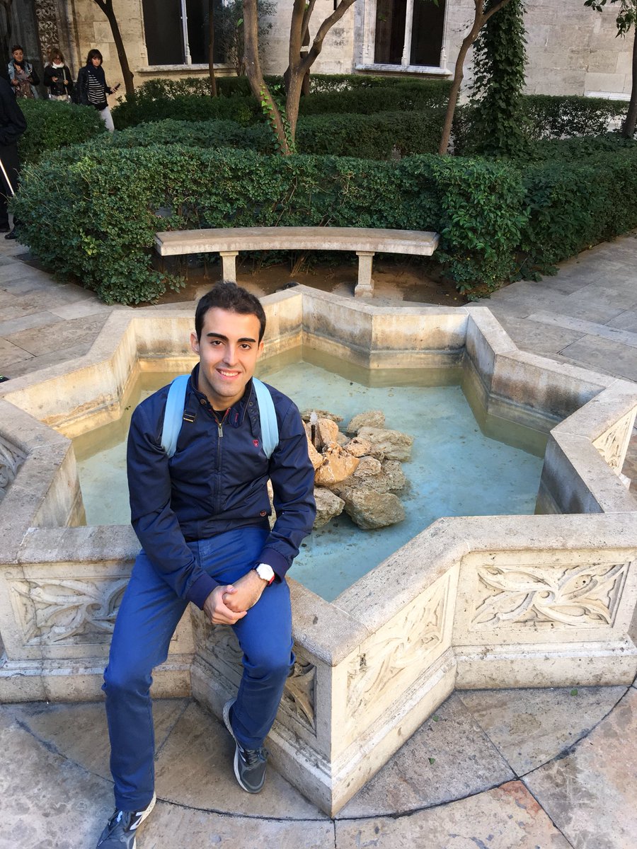 Miguelsuxx's tweet photo. En la lonja ๐๐ผ
#Feliz #Run #Runner #Valencia #MMvalencia #MedioMaratonVLC #MediaMaraton #Atope #Vamos #VamosAhi #Dale #Go #MMVLC #VLC https://t.co/GW0WwQJArk