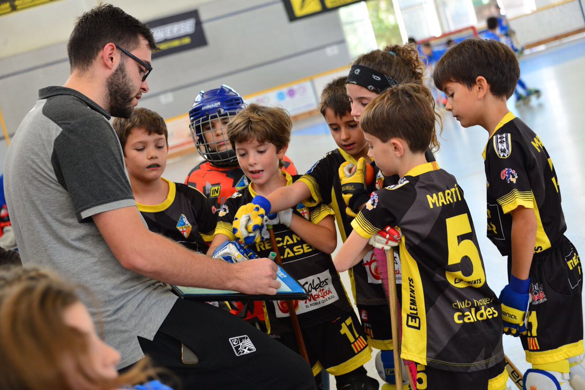 i_viuda's tweet photo. Gran victòria del prebenjamí C del @chcaldes versus la Garriga,  ens col.loquem líders del grup. https://t.co/xrqelNfWXD