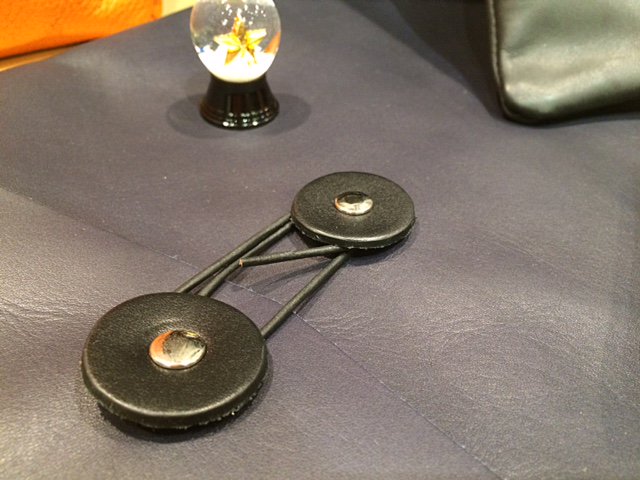 smith_hkta's tweet photo. 英国を代表する鞄ブランドTUSTINGのやわらかい革を使用したバッグ「Kimpton」と封筒のようなデザインが目を惹く軽量かつスタイリッシュなクラッチバッグ「Wimpole」が入荷しております。ぜひ店頭でご覧ください。#Smith博多 #TUSTING #レザー #バッグ https://t.co/11QTNp53MT