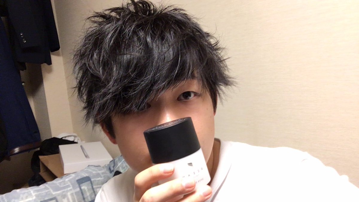 shuchia_k's tweet photo. 久々この垢
オーバードライブを使った簡単なセット
アイロンは全部外ハネだけ！

それにしても髪が伸びた…
量多いわ https://t.co/XU4qmoFbi9