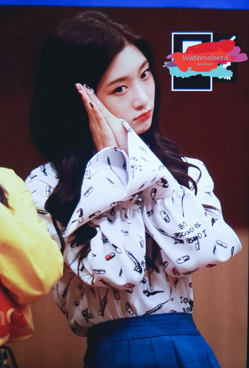 Watercolored_'s tweet photo. 171021 당산 TCC아트홀 팬사인회 preview 2p

채욘..?

#정채연 #채연 #Chaeyeon #다이아 #DIA @dia_official https://t.co/urCJVWUc2j