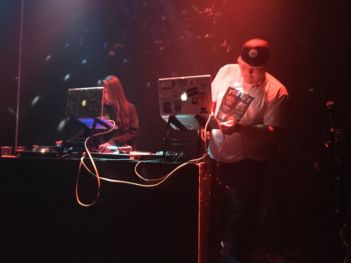 gk_revolver's tweet photo. 昨夜は遊びに来てくれたお客さん、関係者、出演者の皆さんありがとうございました🌃
#浜松 #gside https://t.co/XJLb7nl0dq