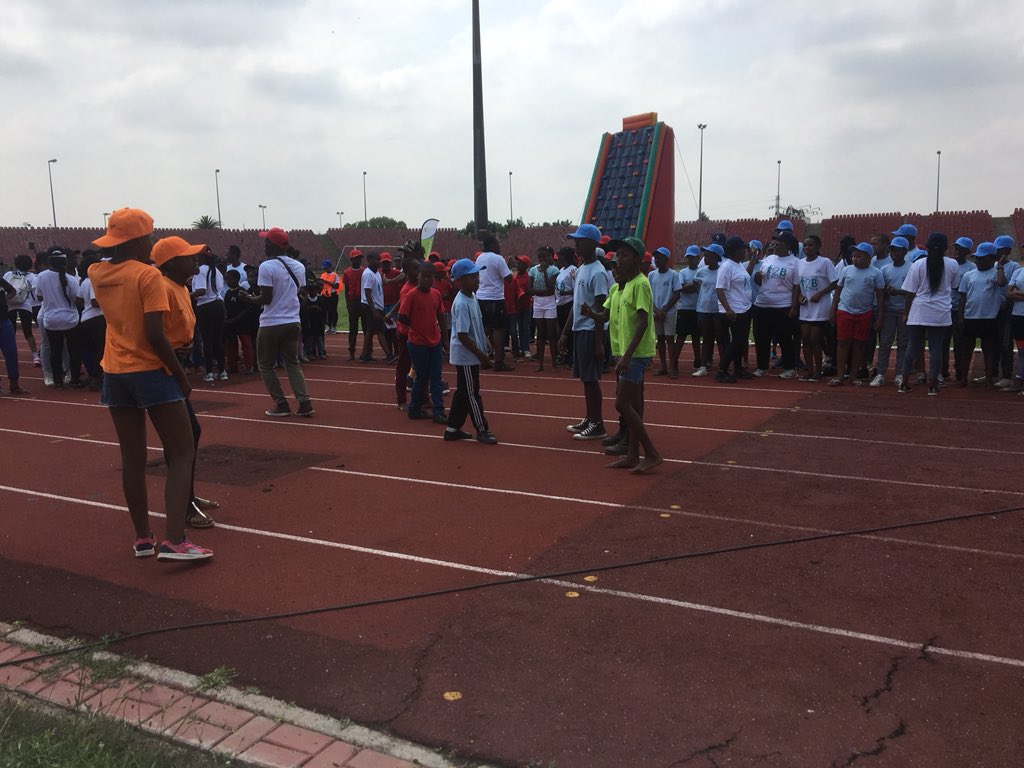 Phindile_Munka's tweet image. #ConquerGames2017 it’s all about the kids!! ❤️
