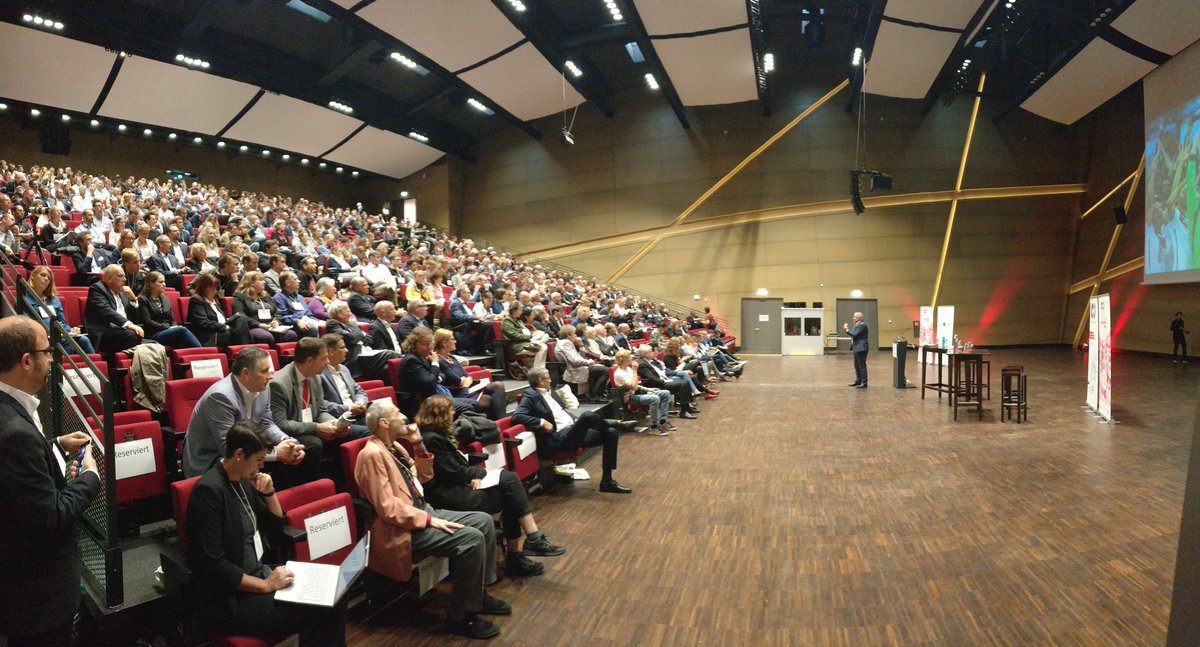 timjanssen_c2c's tweet photo. #FullHouse #C2CC17 #CradleToCradle @C2C_eV https://t.co/vs5g62x4GW