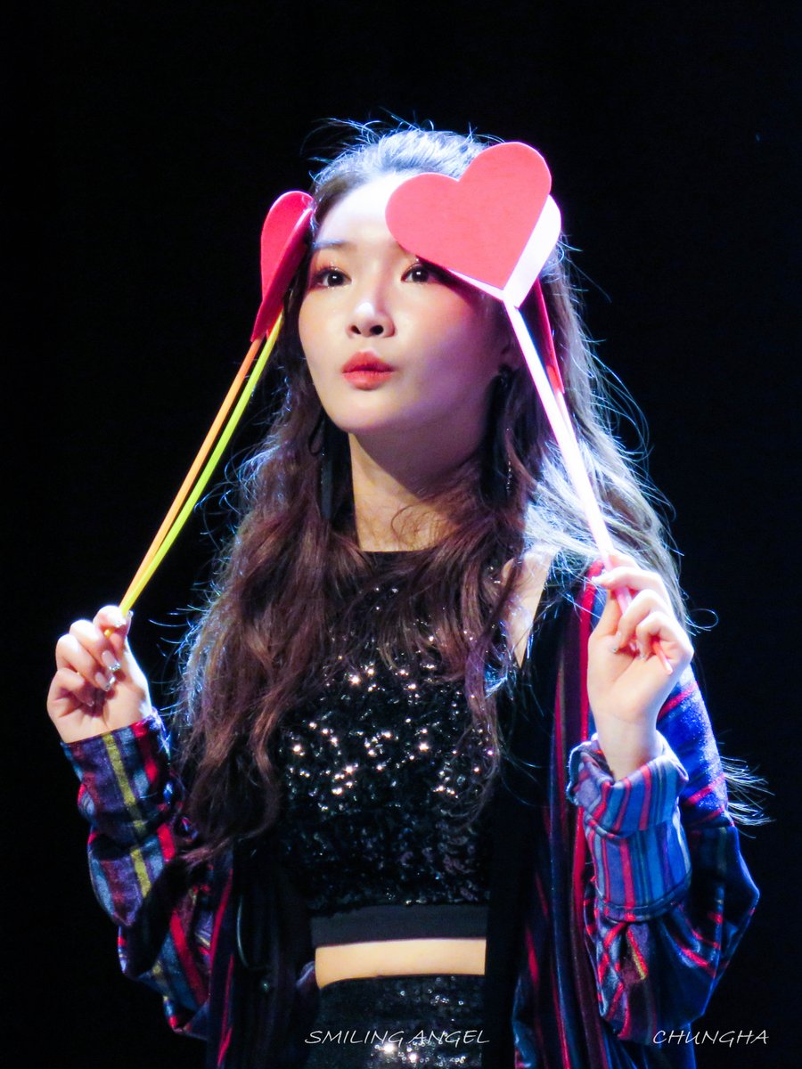 Smiling_Angel's tweet photo. 171020 CHUNGHA One Fine Day in TAIWAN
SOOOOO CUTEEEEEE😍
https://t.co/wvRdgf8xdu
#CHUNGHA #OneFineDay #TAIWAN #TICC https://t.co/aeJ6k2znUG