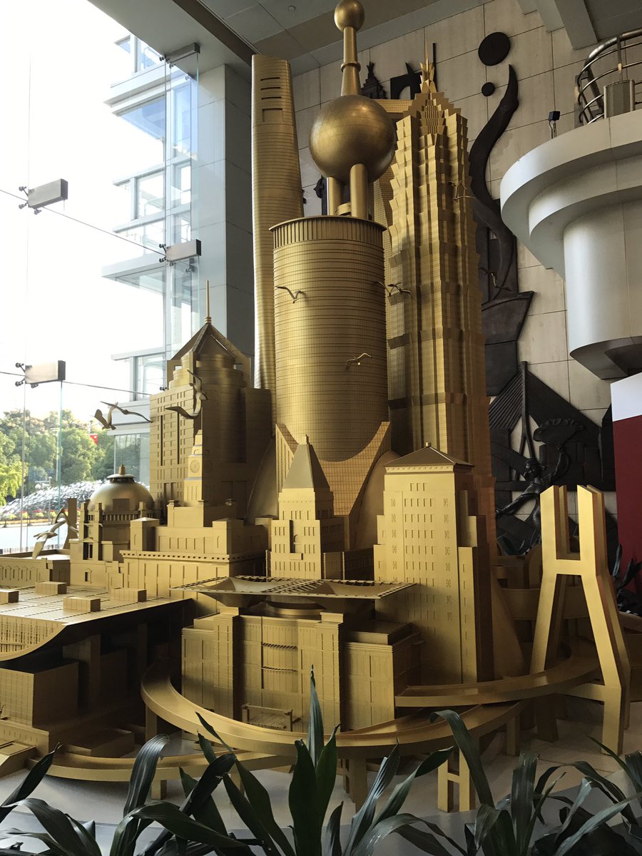 KingsBusEcon's tweet photo. Urban Planning Exhibition- an unexpected highlight with lots of good talks from Mr Williams and Mr MacGregor! Part I https://t.co/sK3suibLhs