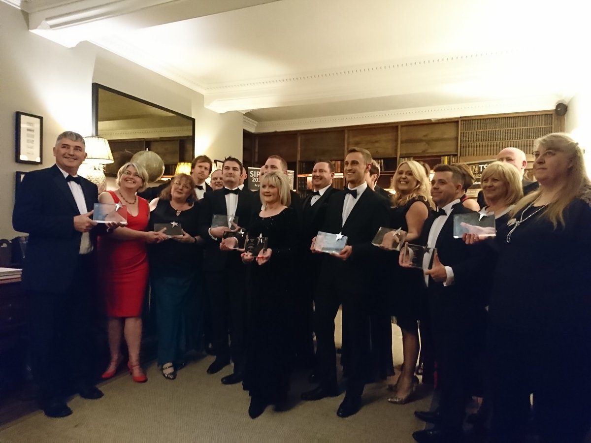 FBW_fcc's tweet photo. Fabulous night last night at the Flintshire Business Awards. Well done to all the winners and to everyone nominated aswell. #FBAwards17 https://t.co/gGl9eRhN8s